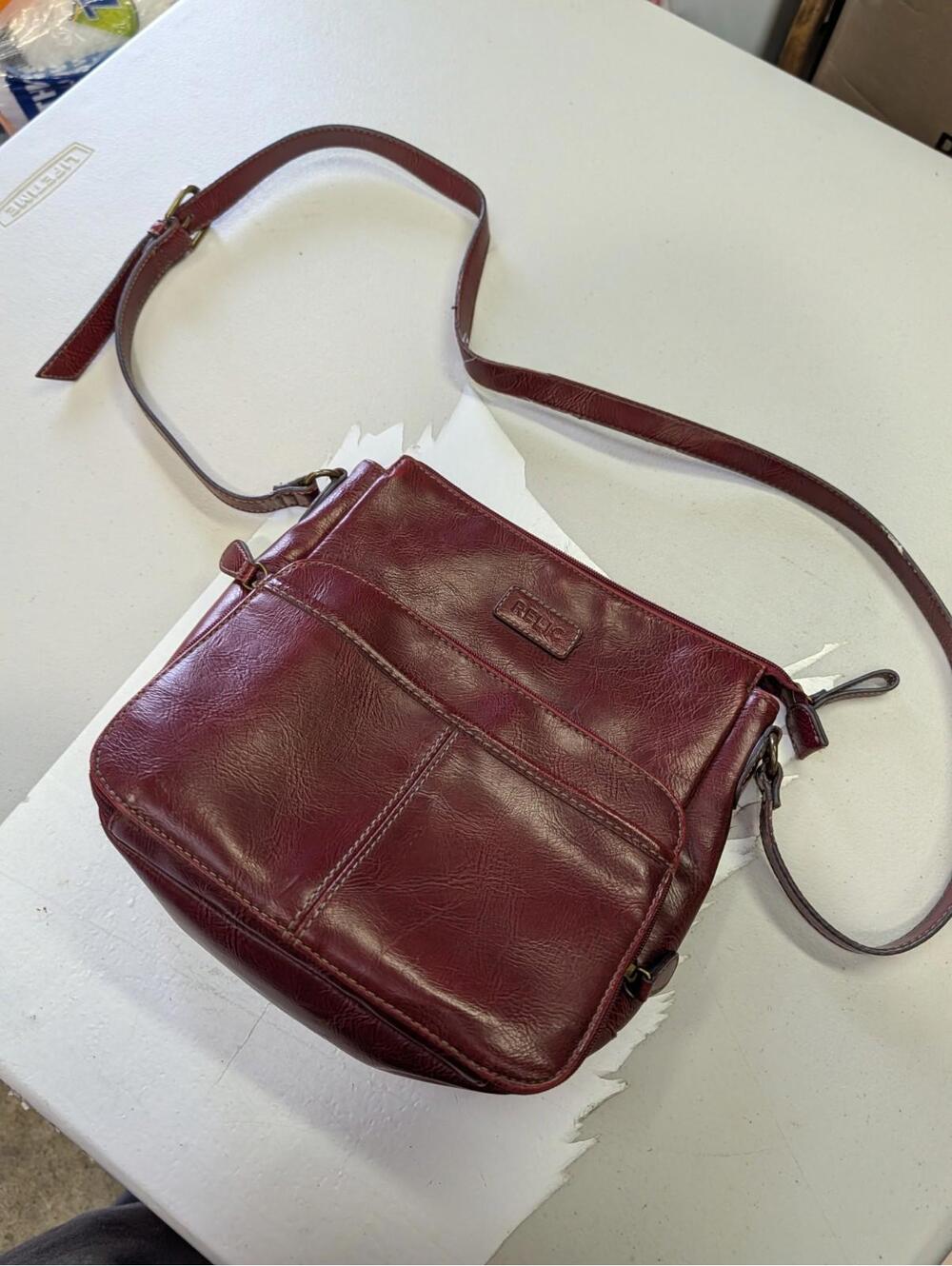 Relic Shoulder Handbag Purse Tote Bag Burgundy Red Leather Mid Size